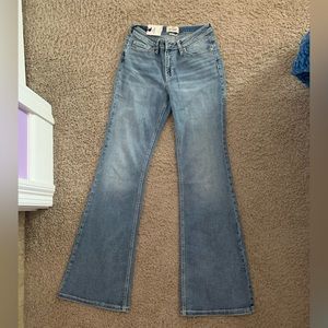Shyanne Women’s Midrise Flare Jean Bellbottom